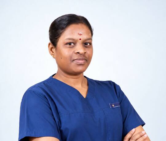 Dhanalakshmi, தலைமை அறுவை சிகிச்சை அறை செவிலியர்